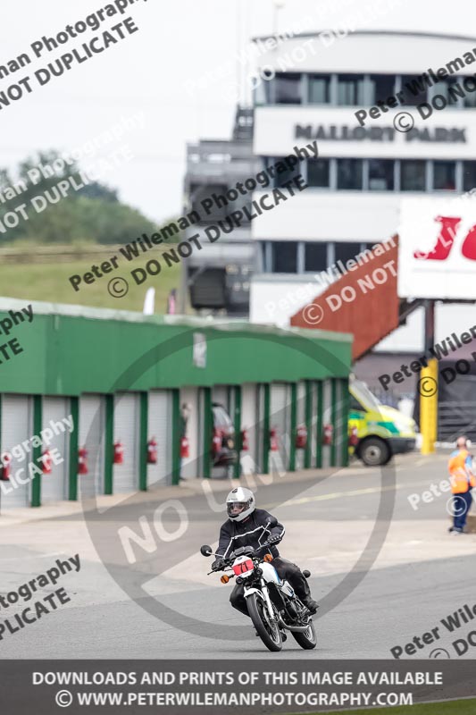 Vintage motorcycle club;eventdigitalimages;mallory park;mallory park trackday photographs;no limits trackdays;peter wileman photography;trackday digital images;trackday photos;vmcc festival 1000 bikes photographs